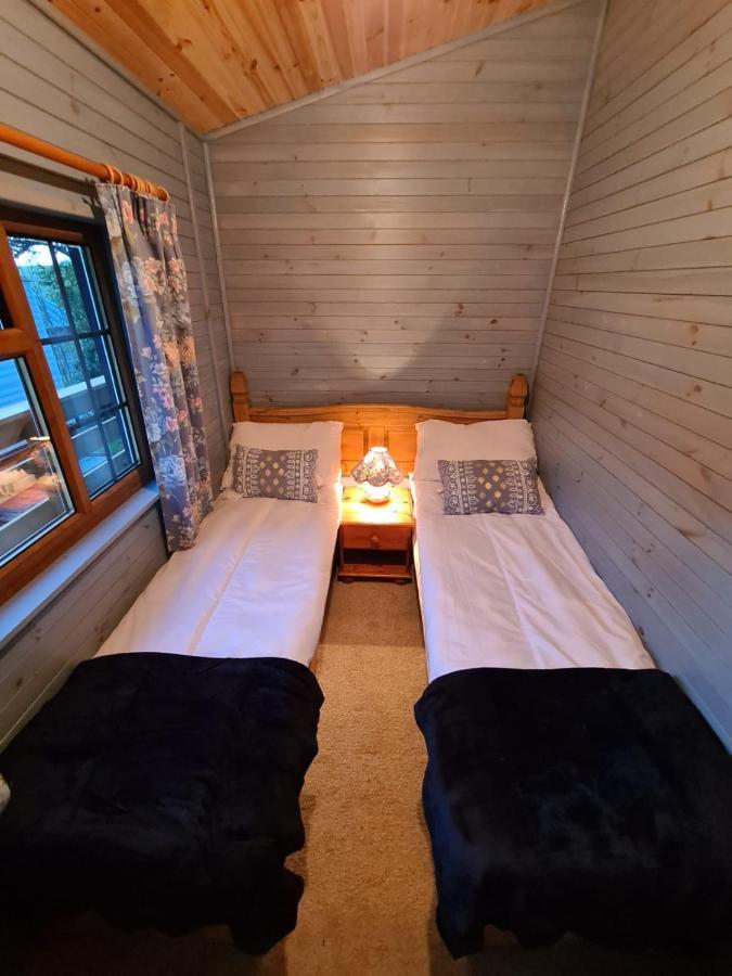 Unique Caravan With Outdoor Space Lodge Ballantrae Exterior foto